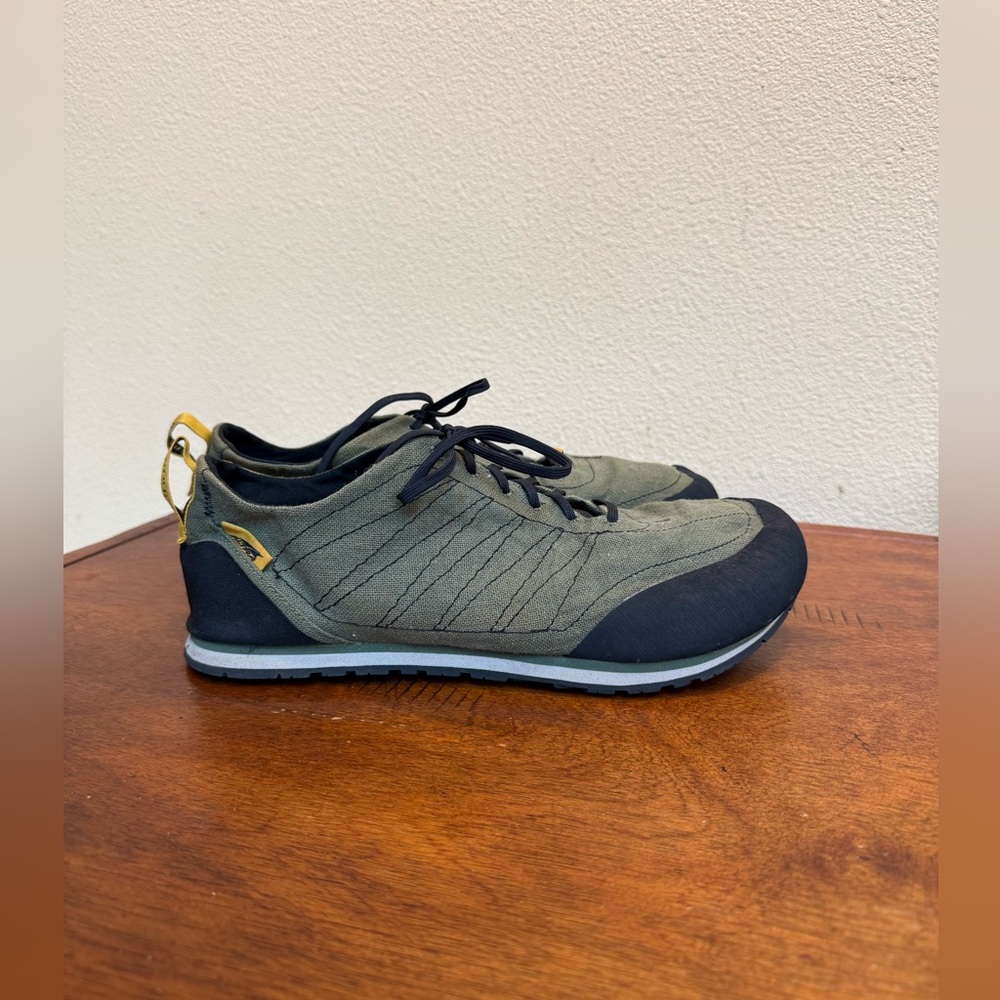 Altra Wahweap Approach Minimalist Trail Running Zero Drop Shoes Men's 9.5